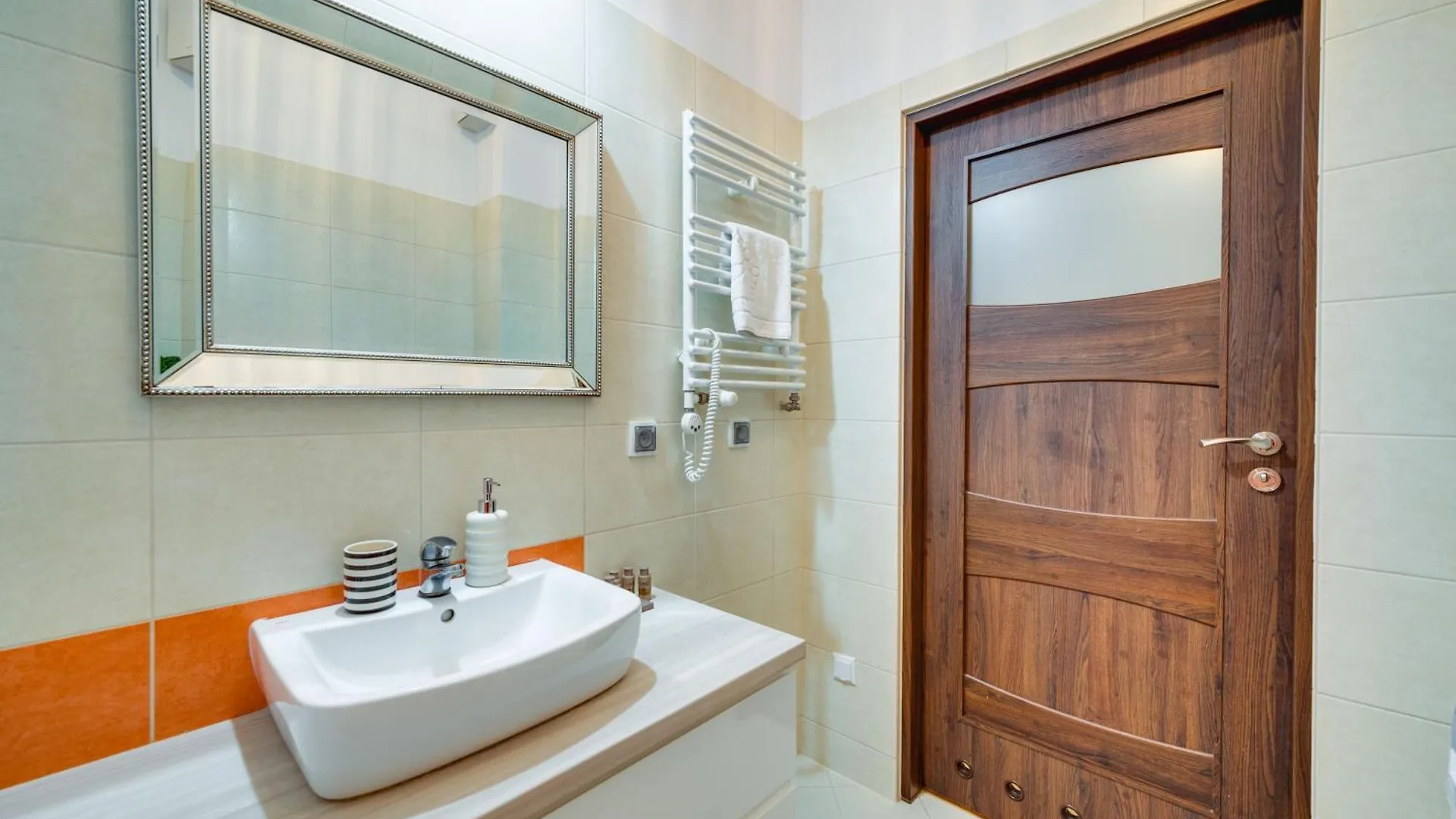 Lägenhet Almond - Neptun Park By Oneapartments Gdańsk Polen